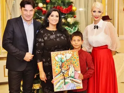 Синът на „Мисис България” Роксана Кирилова рисува благотворително