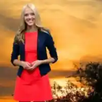 Синоптичката Натали Трифонова побърка ефира с минижуп