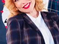 Скалпелът пак е играл по лицето на Стефания Колева