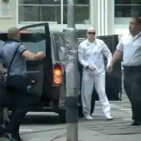 Скандално! Жена твърди: Мутрите на Слави ме пометоха с кола, скочиха да ме бият! (Вижте скандалния й разказ)