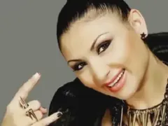 Софи Маринова си подари нова кола