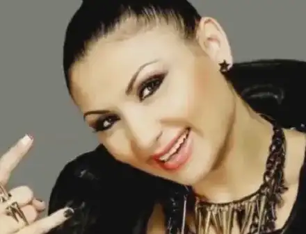 Софи Маринова си подари нова кола