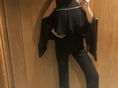 Стъпихме и в Дубай! Моделка блести с дрехи на WOMANSHOP в престижен конкурс