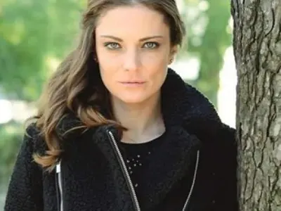 Теодора Духовникова празнува РД с Бахаров и Юлиан Вергов (Карамазов отказа да присъства заради тях)