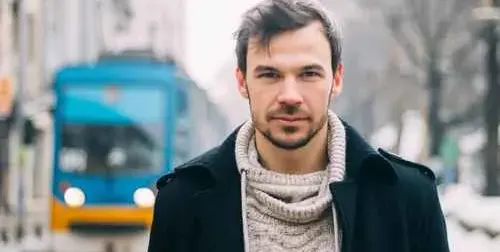 Това ли е новата на Ивайло Захариев? (Актьорът се забавлява с апетитна блондинка)