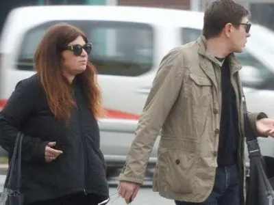 Виктор Николаев заведе жена си в Прага (Водещият пръска пачки предколедно)