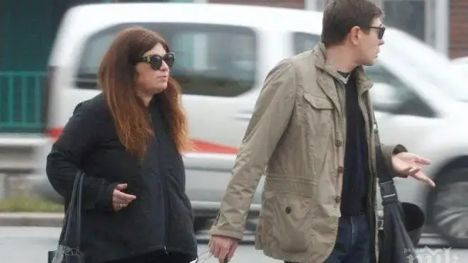 Виктор Николаев заведе жена си в Прага (Водещият пръска пачки предколедно)