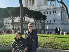 Алекс Сърчаджиева на ваканция в Рим