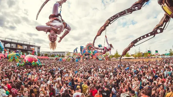 За първи път в България: ELROW, най-цветното парти с дата в Арена Армеец тази пролет