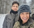 Яна Маринова посрещна сина си, който я заряза заради мащехата си