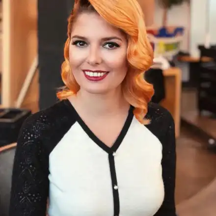 Алекс Сърчаджиева тръгна на фитнес