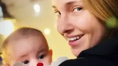 Александра Раева показа дъщеря си