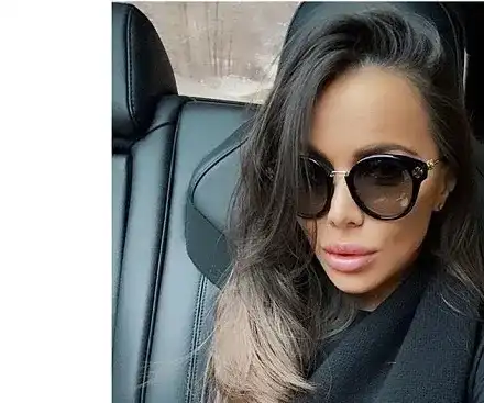 Алисия се спуска по стръмния склон на Мусала (Певицата фен на зимните спортове)