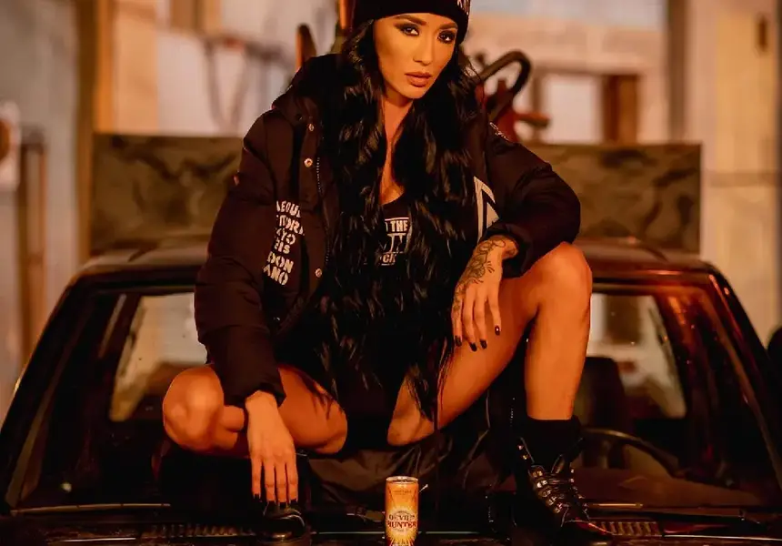 Ани Хоанг: Сменям стила и музиката до дни