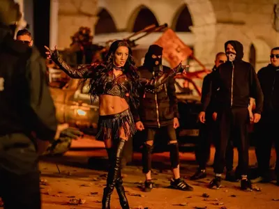 Ани Хоанг: Сменям стила и музиката до дни