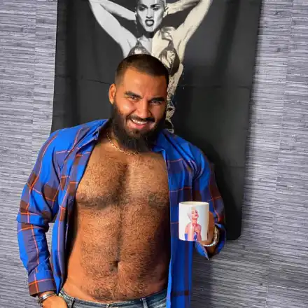 Азис се ядоса: Не ми харесвате космите? Ай сиктир!