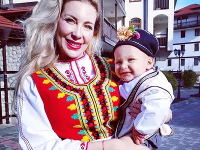 Бест на Антония Петрова с първи рожден ден