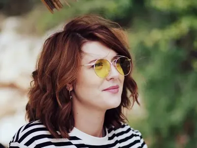 Божана Кацарова носи дрехи втора ръка