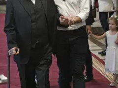Честито! Внукът на Васил Михайлов се сгоди