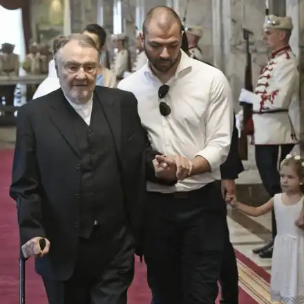 Честито! Внукът на Васил Михайлов се сгоди