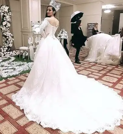 Д-р Паньова дефилира с рокля за цяло състояние и короната от САЩ! (Снимки)