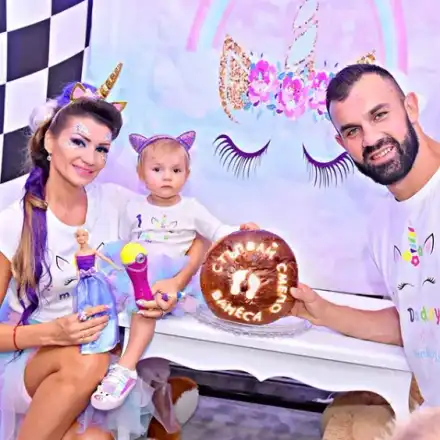 Дъщерята на Вики Джумпарова става модел