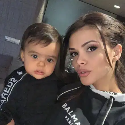 Детето на Преслава с азиатски корени