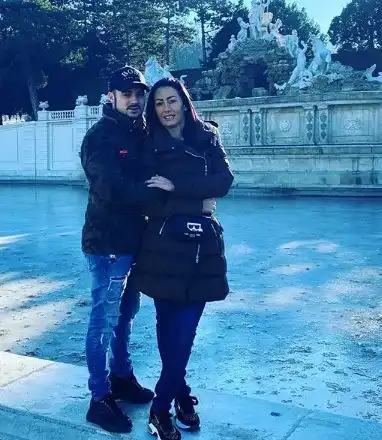 Джена и Наско се глезят на воаяж във Виена (Фото)