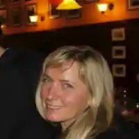 Елена Йончева зарязана заради млада блондинка