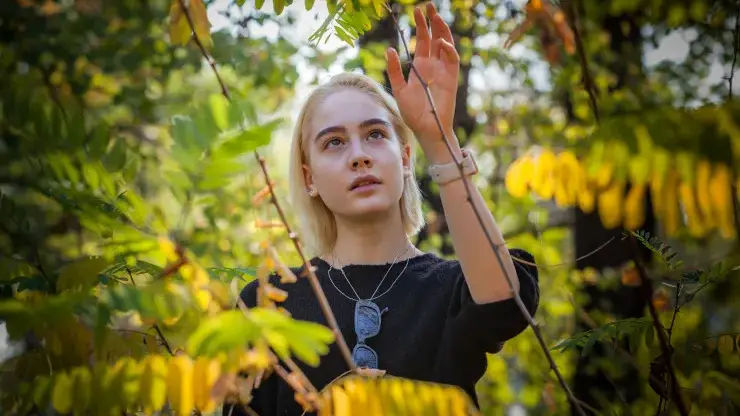 Ели Бинева се хвърля в модата