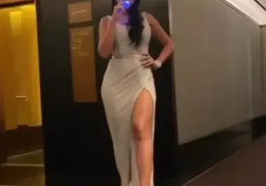 Гаджето на Роналдо пак заголи бедра (Фото)