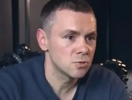 Ицо Хазарта се състари (Известният рапър побеля)