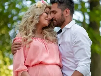 Йоанна Драгнева прави бебето си пианистка