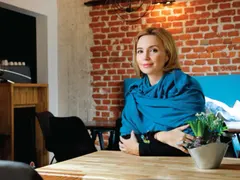 Ирина Тенчева с шина на гърба