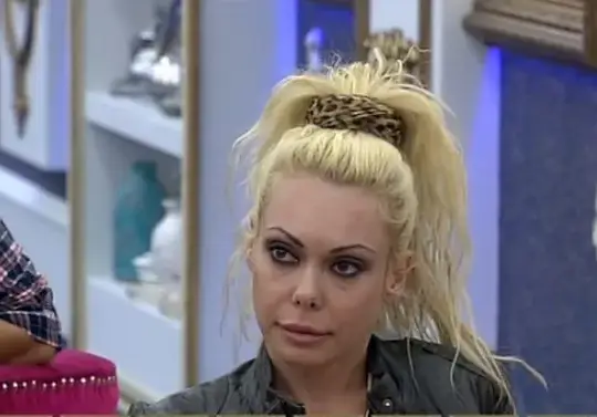 Клептоманията на Вулева се отключила в детството