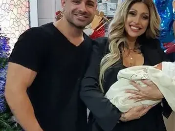 Лекари предупредиха Джулиана Гани: Кърмиш ли, ще стане страшно!