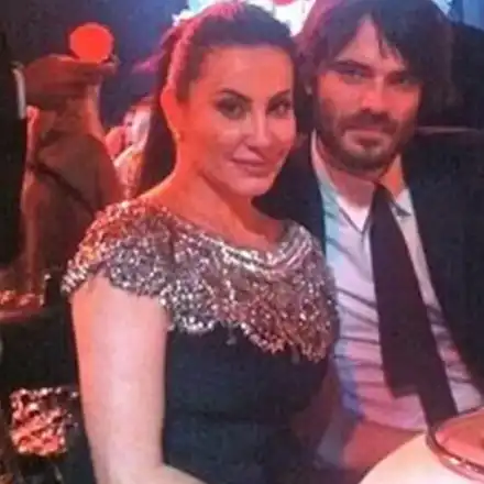 Любовникът на Дарина Павлова лекува кариеси (Джулио Берути с диплома за зъболекар)