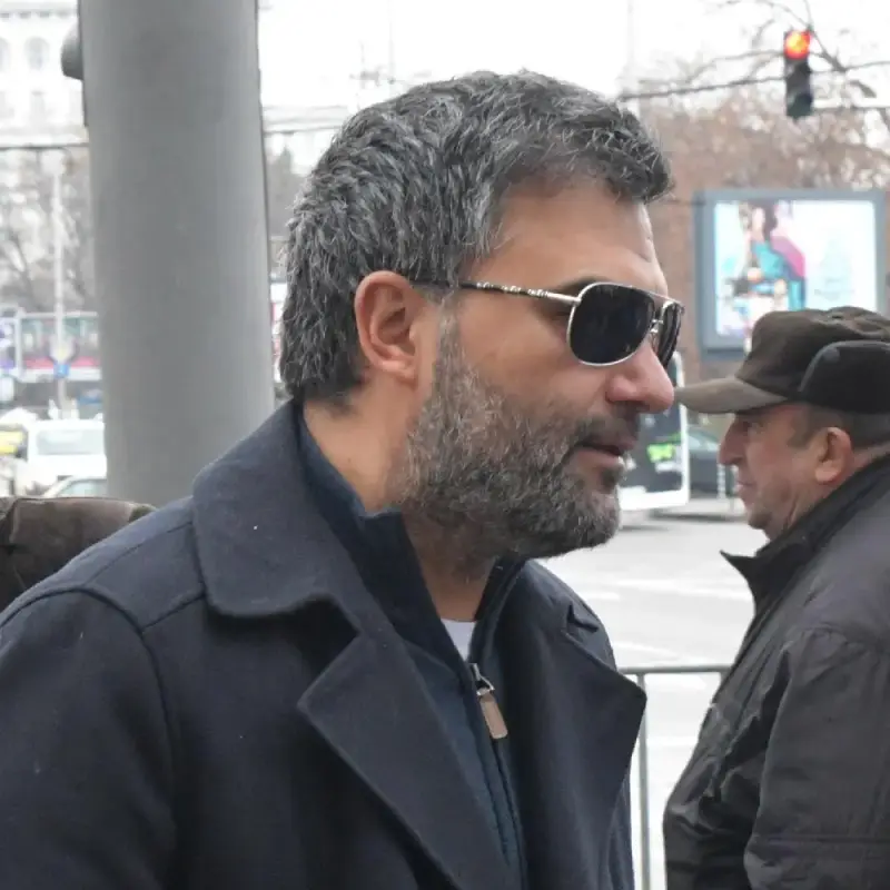 Малък Тошко излъга, че спира да пие