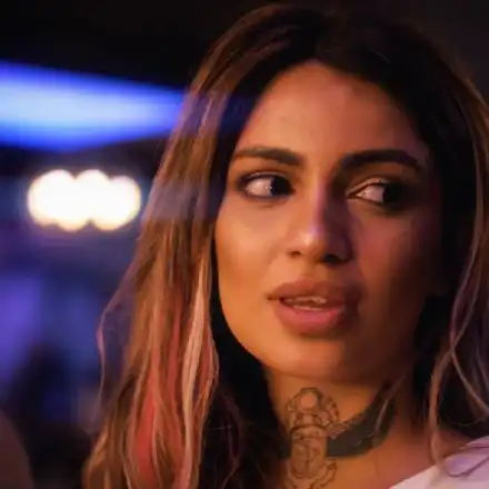 Марешка пробива на музикалната сцена в Москва (Плеймейтката ще става певица)