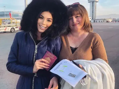 МЕГЗ замина на тайнствено пътешествие с майка си