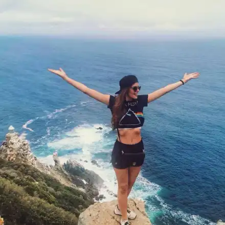 Михаела Филева на края на света