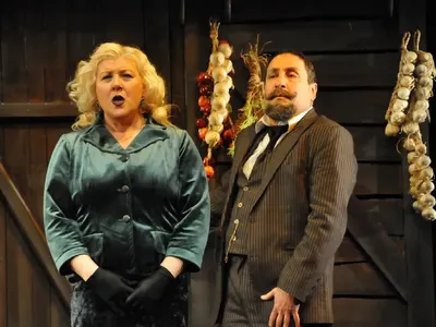 Михова и Тончо Токмакчиев станаха милионери в последната си премиера