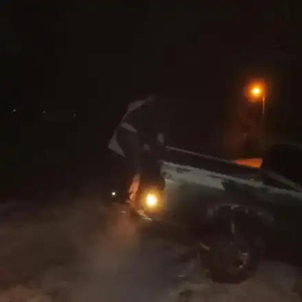 Милена на косъм от смъртта (Певицата пропадна в канал заради лед на пътя)