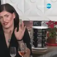 Мистерия! Жана Бергендорф уж не яде, а е 85 кила!?