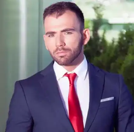 Наско Месечков излиза във ваканция   