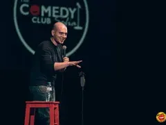 Наследникът на Слави - по-добър него. Додо сам си измисля смешките, изнесъл е стотици шоупрограми и още...