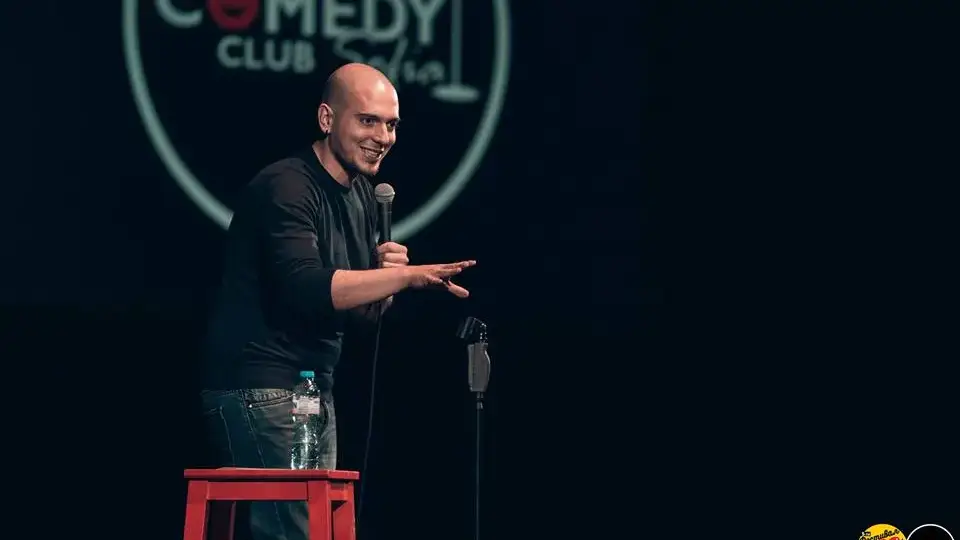 Наследникът на Слави - по-добър него. Додо сам си измисля смешките, изнесъл е стотици шоупрограми и още...