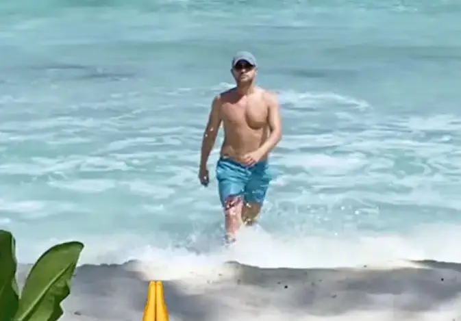 Ненчо Балабанов с ново гадже на Малдивите