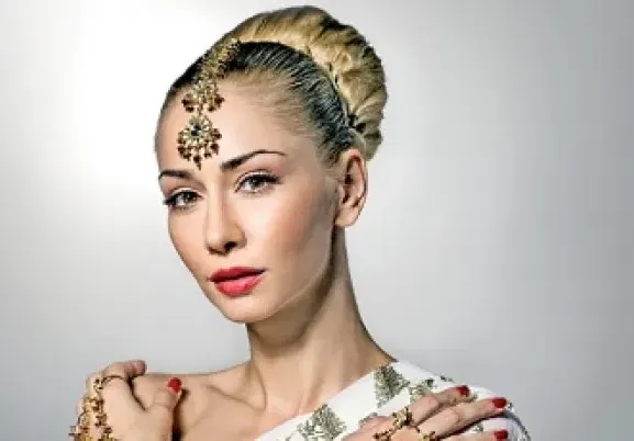 Нети яде по една ябълка