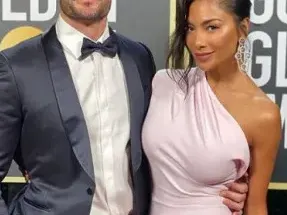 Никол Шерцингер официално представи новия си (Тов Еванс копие на наш Гришо)